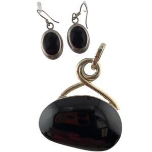 Vintage Silpada Sterling Silver Black Onyx Pendant & Matching Earring Set